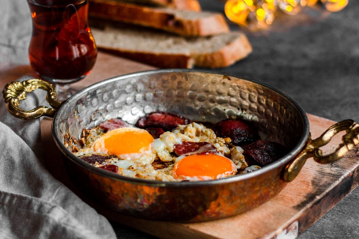 Pastırmalı Yumurta Nasıl Yapılır? Kayseri Usulü Tarif ve Püf Noktaları